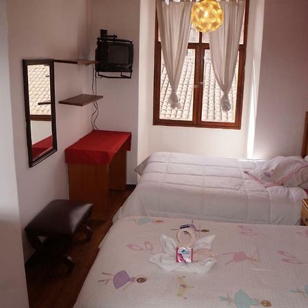 Hostal Quito Cultural Esterno foto