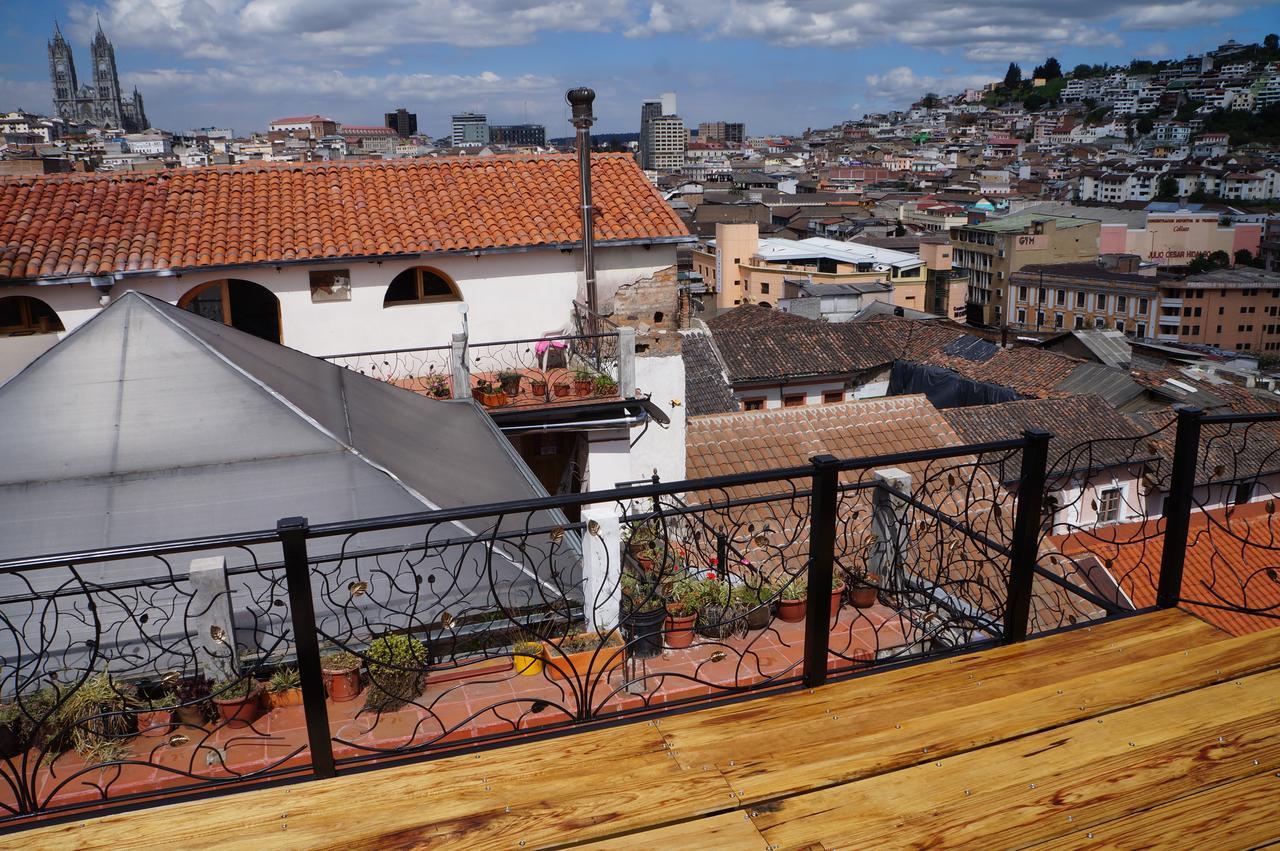 Hostal Quito Cultural Esterno foto