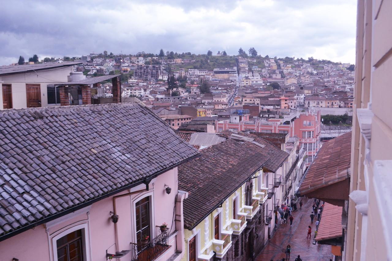 Hostal Quito Cultural Esterno foto