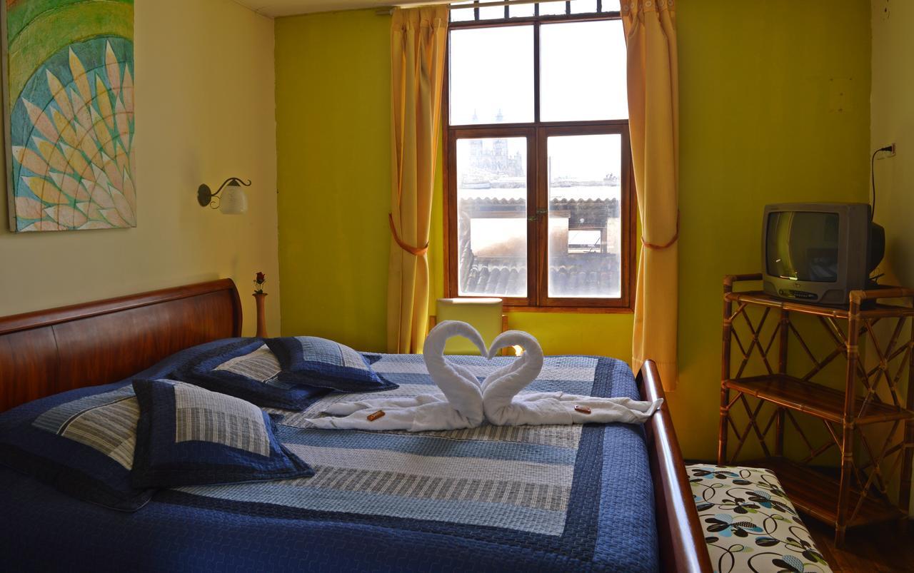 Hostal Quito Cultural Esterno foto