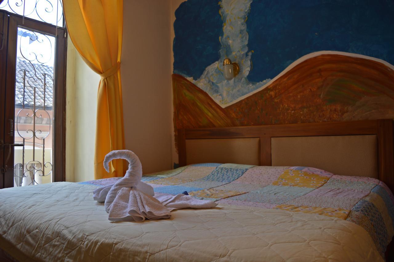 Hostal Quito Cultural Esterno foto