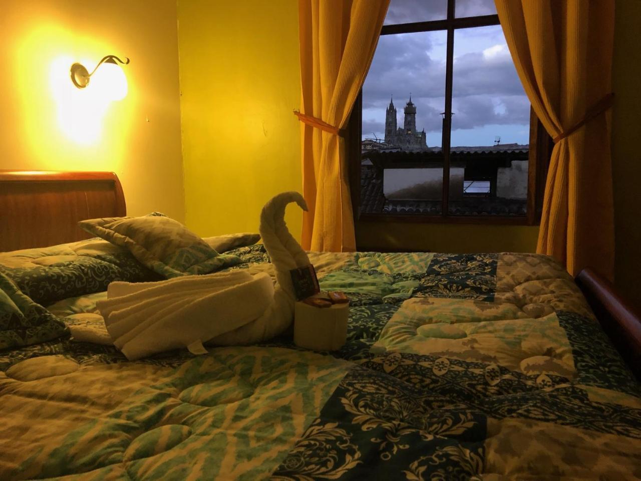Hostal Quito Cultural Esterno foto