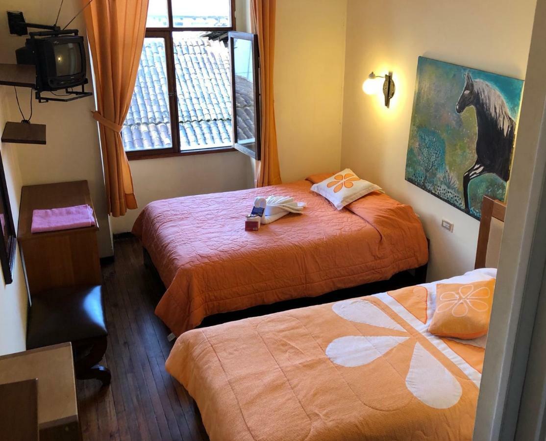 Hostal Quito Cultural Esterno foto